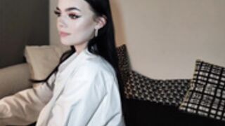 Stussy 211129 0445 CloseUpOpenPussy