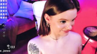 hottie_jane exceptionally facially beautiful