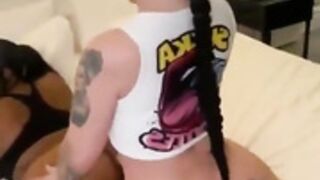 Two Babes Put on a Booty Show