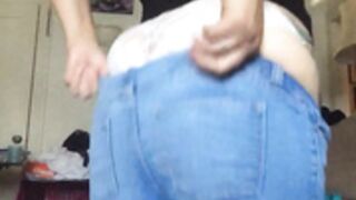 Latina with Phat Ass Trying on Tight Jeans