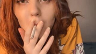 alie_smith smoking 23-06-23