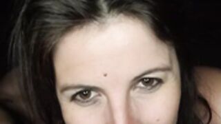 Très jolie wendypan_hot adore se faire baiser