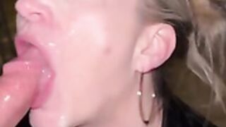 Theseductivehotwife