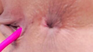 AlexHoe dances and shows asshole