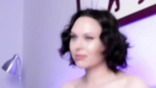 molly_cheiz milf masturbate with toys in bed