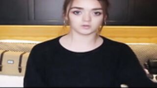 maisie Williams masterbate