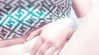 Lu Argañaraz pendeja Tucumana tocándose la conchita