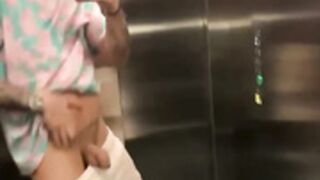 AdrianTMB / AndriianBoy show the dick in the elevator