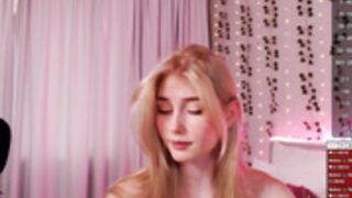 Vonnalein naked showing boobs 2 on 27 June 2023