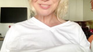 eniviDariK - 20230613 1448 - Love Her Pretty Face & Mat