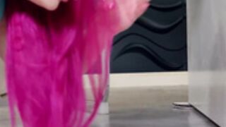 Lily Lou - entitled influencer