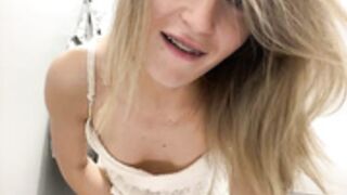 -AngelAri- anal dildo squirt in public toilet