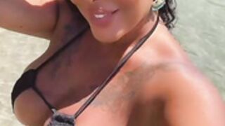 Mariza Villarreal Nina mercedez 5