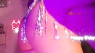 Some funny attempt at twerking