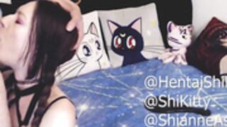 HentaiShiKitty uses roommates cock for cam show
