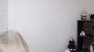 solar_criss milf masturbate with dildo squirt smoke 2