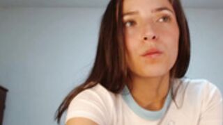 Gabrielaa_18 fully nude doggy spreading ass closeup pvt