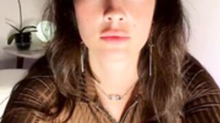 Lilyalcott onlyfan model beauty