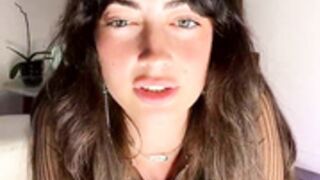 Lilyalcott onlyfan model beauty