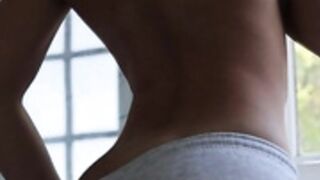 Noelleleyva onlyfan model