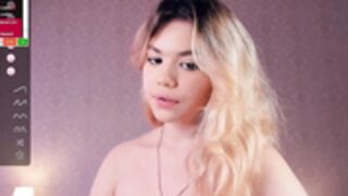 Ilaveins topless on 10 July 2023