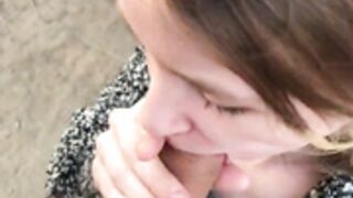 Follada amateur en el aparcamiento