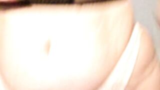 MiaMalory Change Clothes