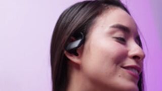 Emyii standin dildo play and squirts