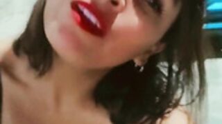 Te quiero morder la boca bb