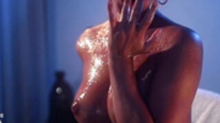 thecherie honey show @ Chaturbate