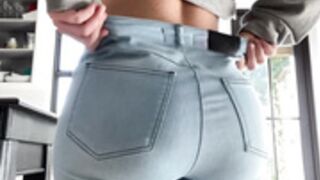 Genesis Mia Lopez Jeans