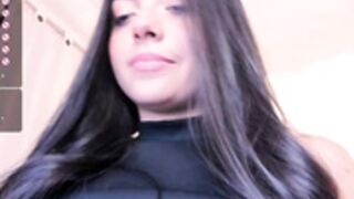 stefanycifuentes masturbating with jeans