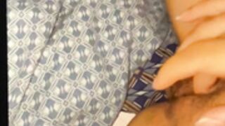 Teen rubs her pussy on Snapchat