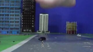 Vee bigger cuter better