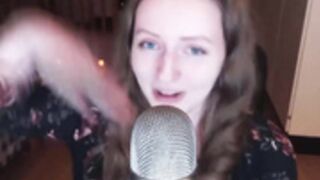 Thick chick moaning asmr