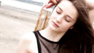 Anna Vlasova Mesh Peek