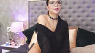 MollyHeadley_Stripchat_2023-07-31_20-35-06