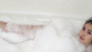 RocketteRose - Glass Dildo Bath