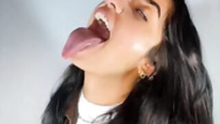Maggiezilla Tongue ????