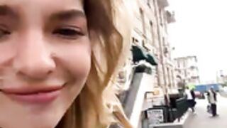 Legally_Blonde pee street