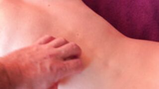 Jeu érotique mais pas X. Noel Lauffenburger