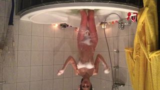 Fressia bathroom scene 1