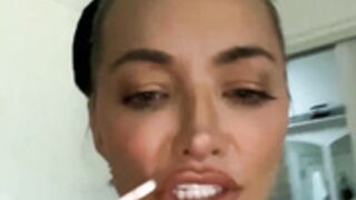 Lindsey Pelas OF-2