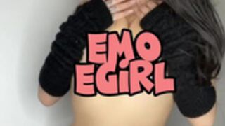 Itsrumoonn Emo Girl