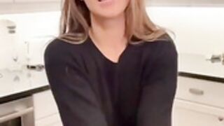 Fallinlovia Bg creampie