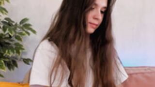 Bella-twix_Stripchat_2023-08-05_12-29-36