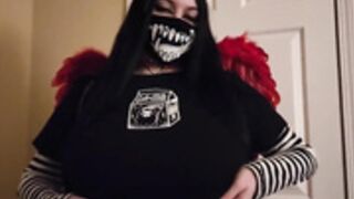 EssKayUWU Boob Reveal and bounce