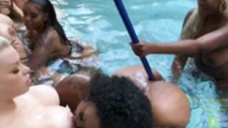 BeckyCrooker Pool Orgie Girls 1