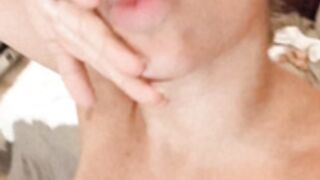 Paige Vanzant - Topless Selfie