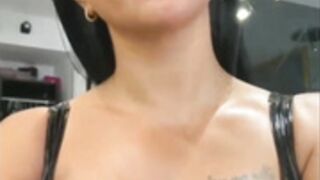 Nicolebella facial
